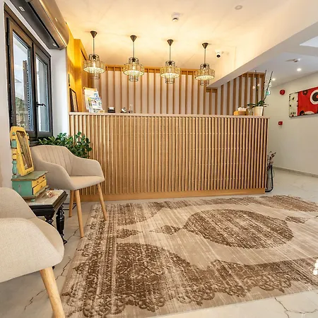 Genesis Hotel 4*
