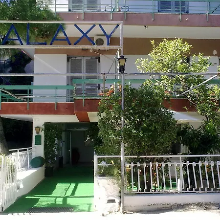 Hotel Genesis
